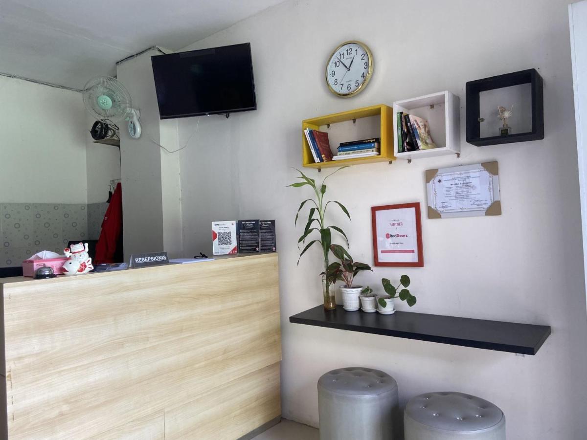 Reddoorz Near Rsud Margono Purwokerto 3 Hotel Exterior photo